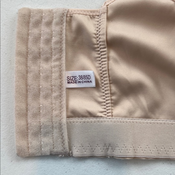 Seamless Nude Beige Full Coverage Back Smoothing Wireless Longline Bra 38D - Picture 5 of 8